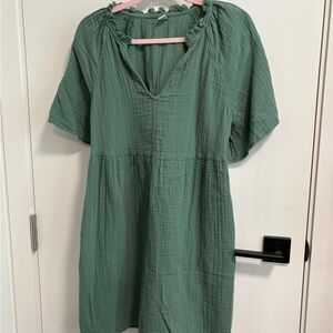 Old Navy Green Gauze V-Neck Midi Dress